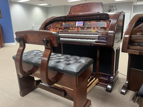 Lowrey SU630 Palladium organ - Organ Pianos